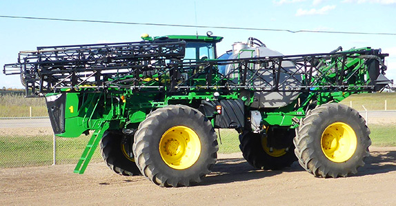 2014 John Deere 4940 120 high clearance sprayer for sale at Ritchie Bros. Auctioneers