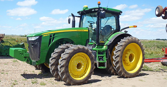 2014 John Deere 8335R MFWD tractor for sale at Ritchie Bros. Auctioneers