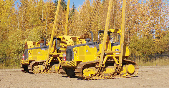 Two 2014 John Deere pipelayers ready for auction