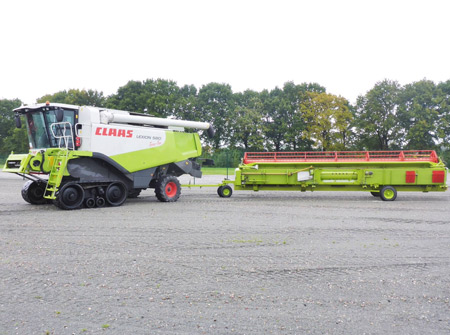 2004 CLAAS Lexion 580 TT combine – Meppen, DEU