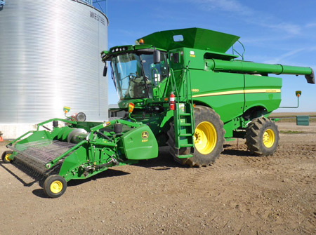 2012 John Deere S680 combine – Lethbridge, AB