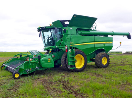 2012 John Deere S680 combine &nbsp;– Regina, SK