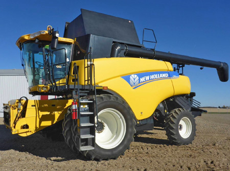 2012 New Holland CR8090 combine – Regina, SK