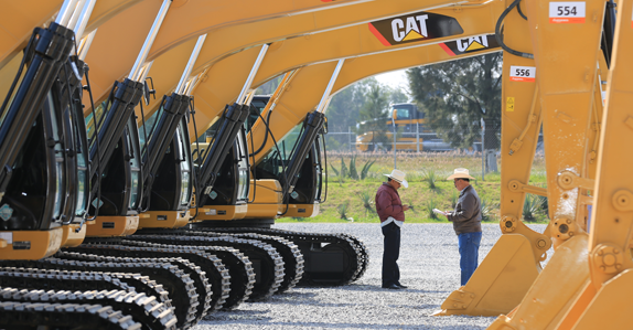 Excavators lined up at Ritchie Bros.’ Polotitlán, Mexico auction site